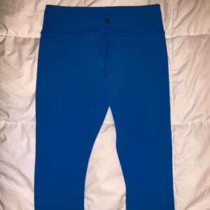 Lululemon Wunder Under Crops size 6